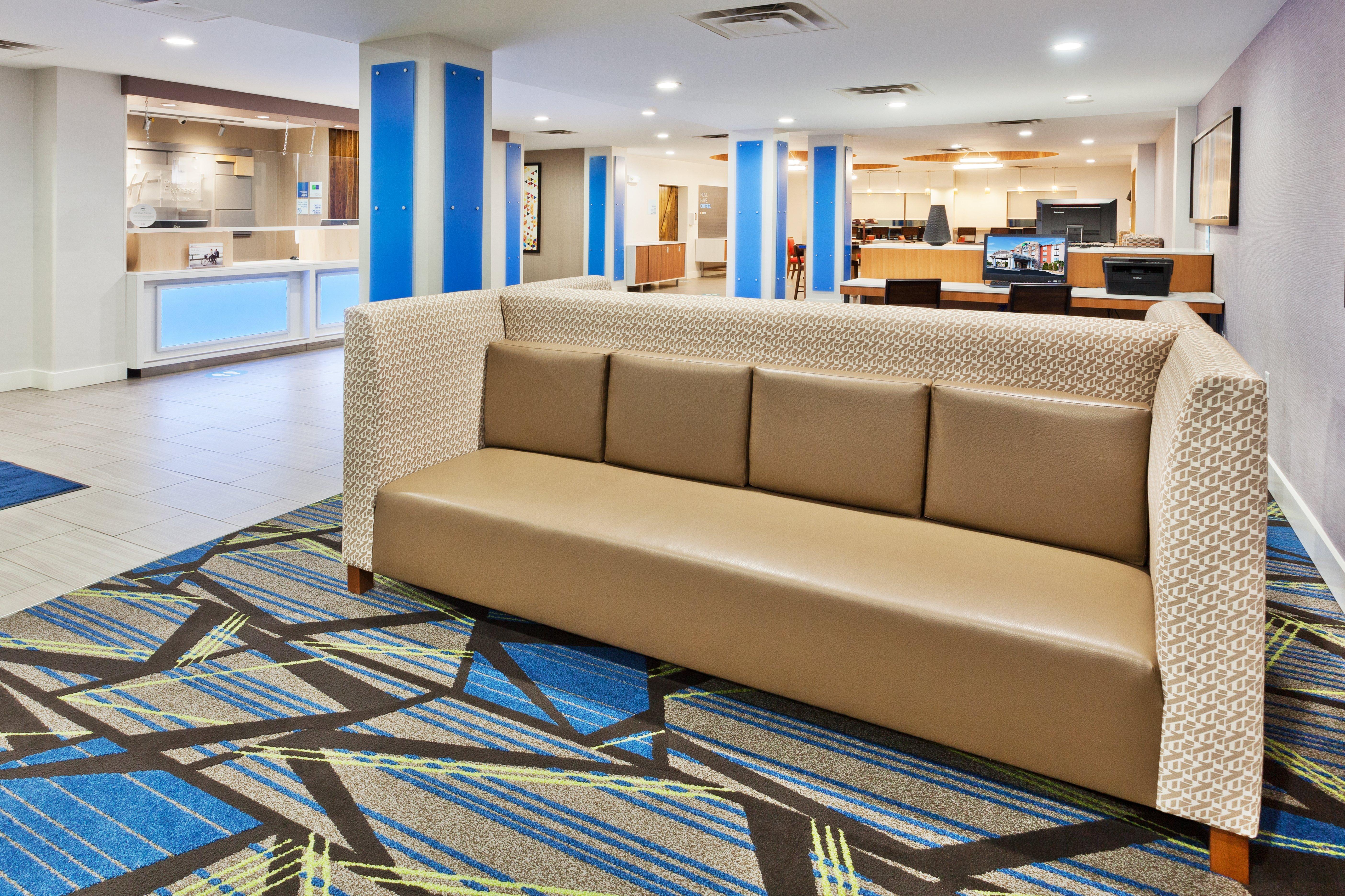 Holiday Inn Express Rome-East By Ihg Εξωτερικό φωτογραφία